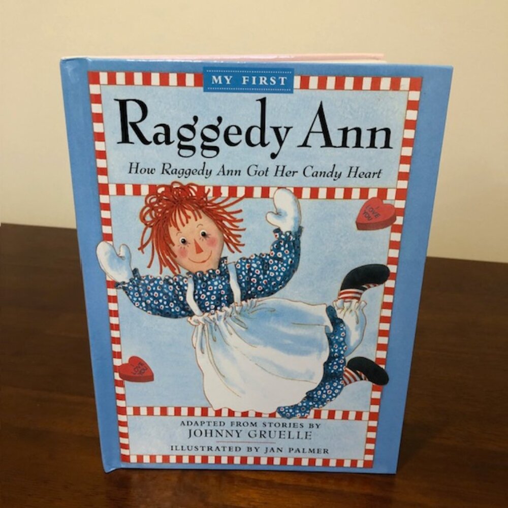 How Raggedy Ann Got Her Candy Heart Vintage 90's Book.
